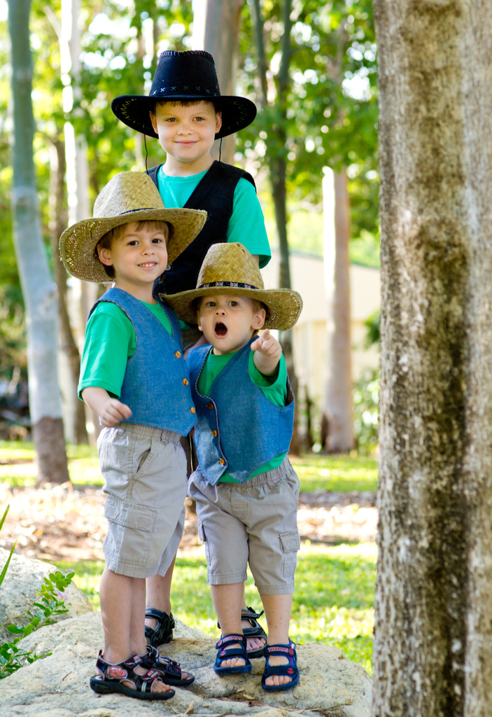 Three little cowboys by bella_ss