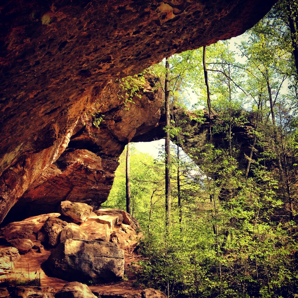 Gray's Arch- Natural Bridge State Park by cassaundra