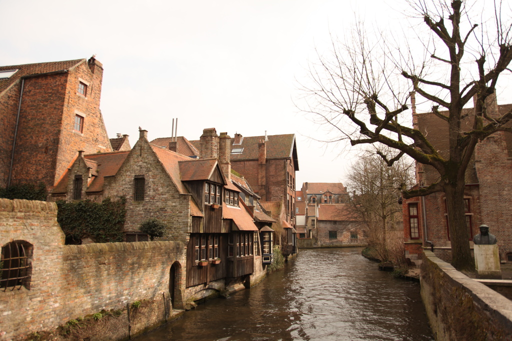 In Bruges: Venice of the North by lbmcshutter