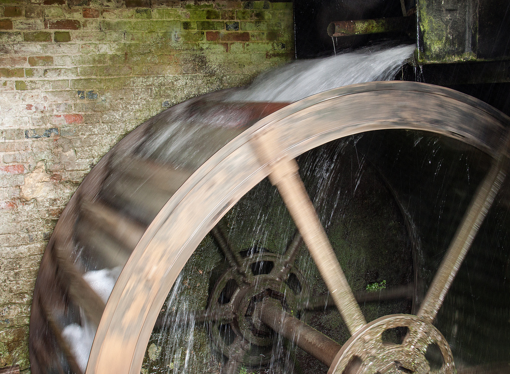 Mill wheel  by dulciknit