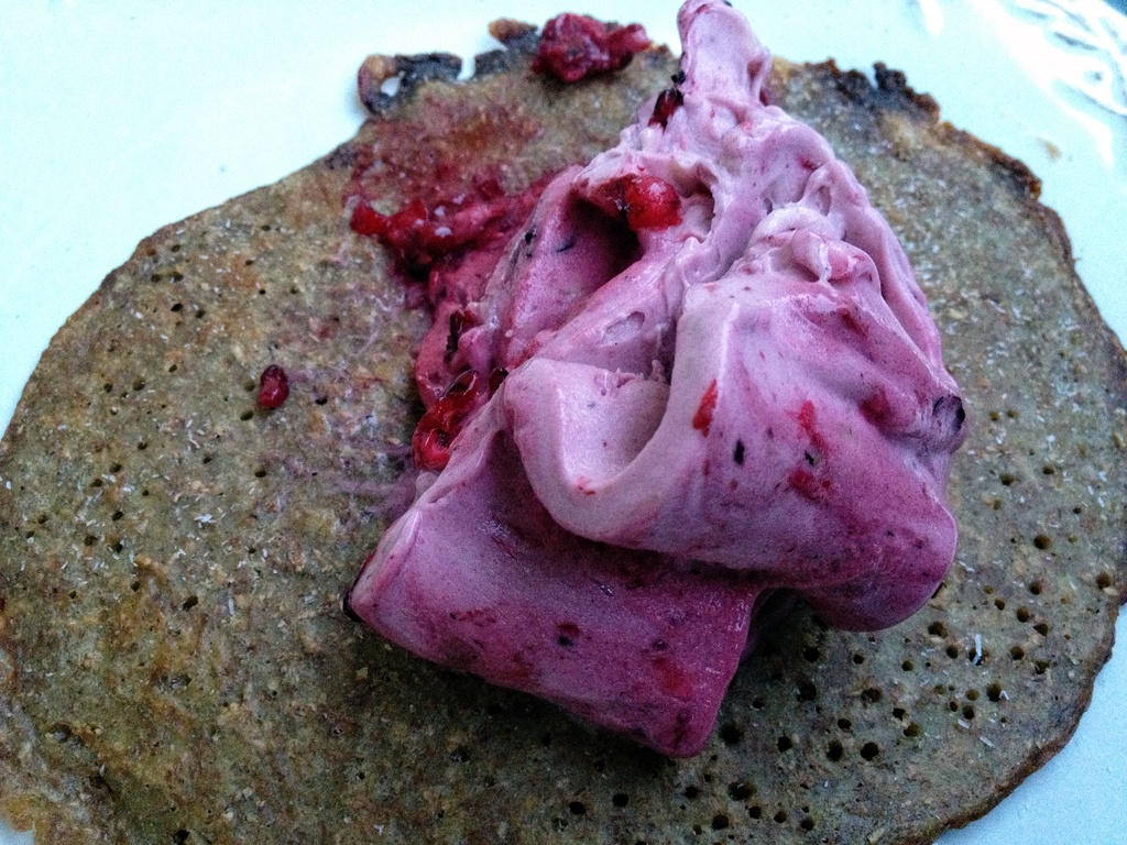 Raw Vegan Icecream w Pancake by cityflash