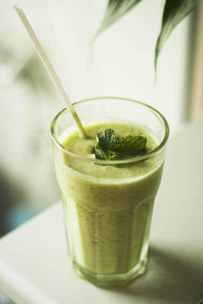 Home Made Pineapple Mint Smoothie by lily