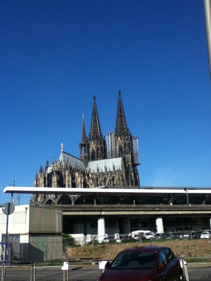 Cologne Cathedral by foxes37