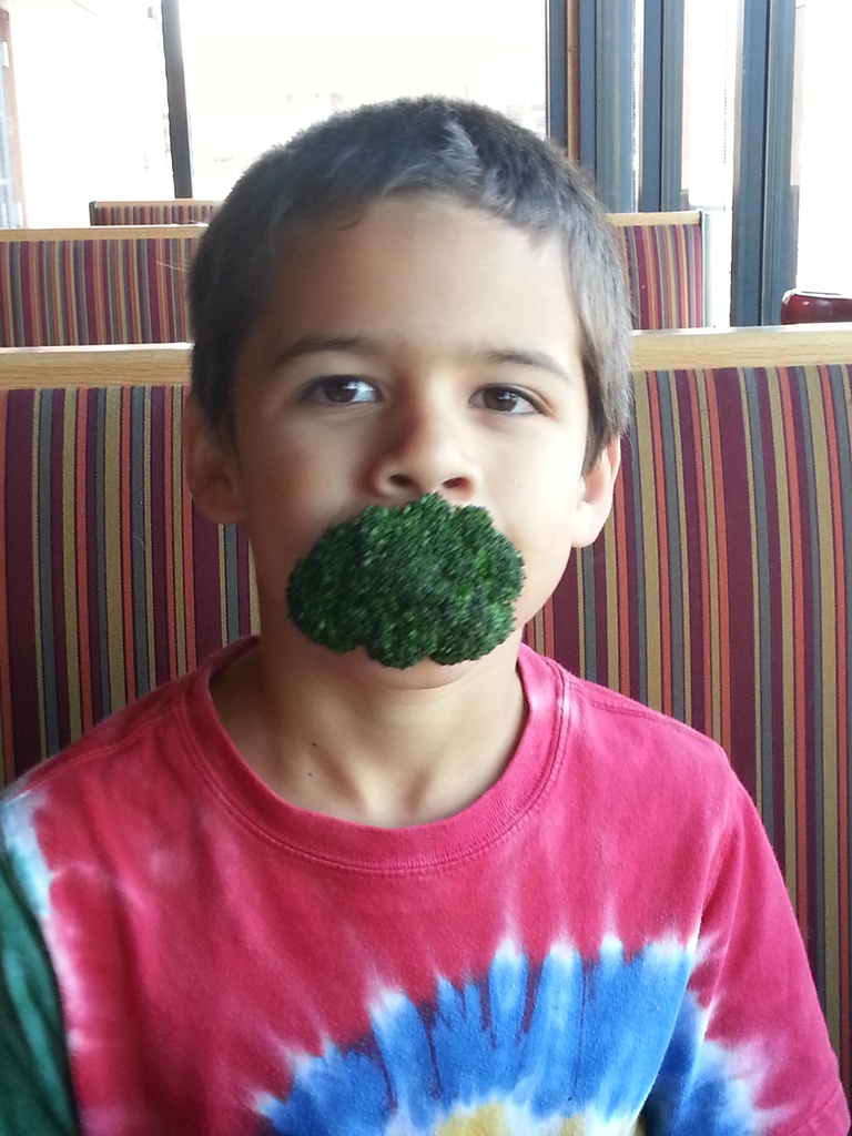 Broccoli Face by mariaostrowski