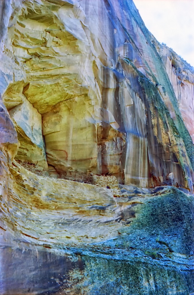 Fremont cliff dwelling by peterdegraaff