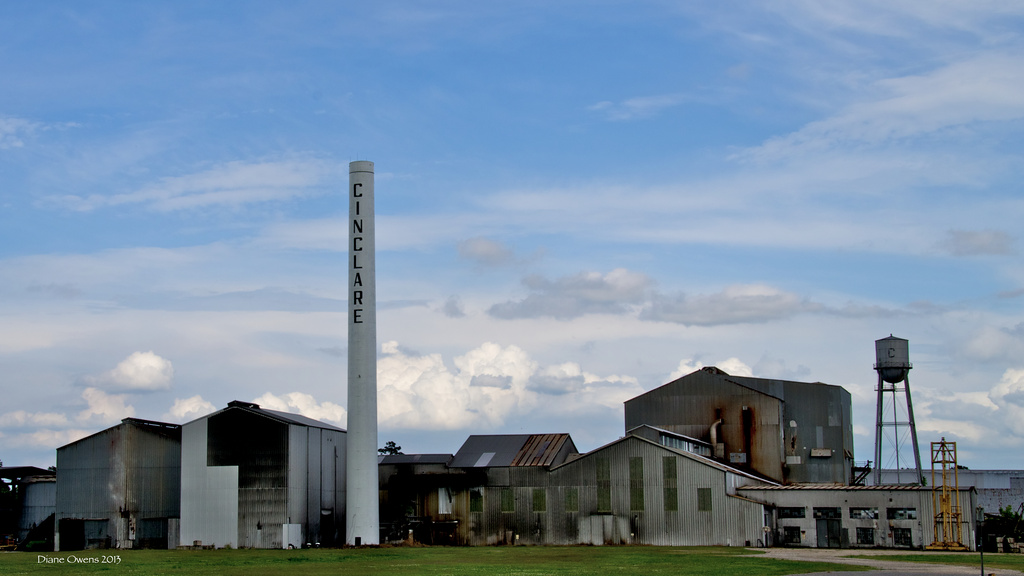 Cinclare Sugar Mill by eudora