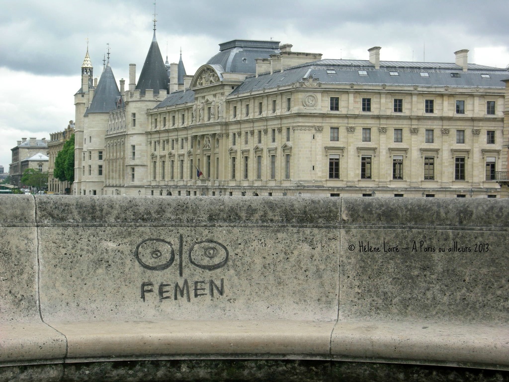 Femen tag by parisouailleurs