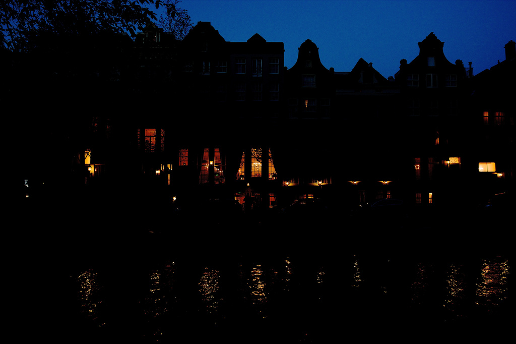 Amsterdam at Night by jyokota