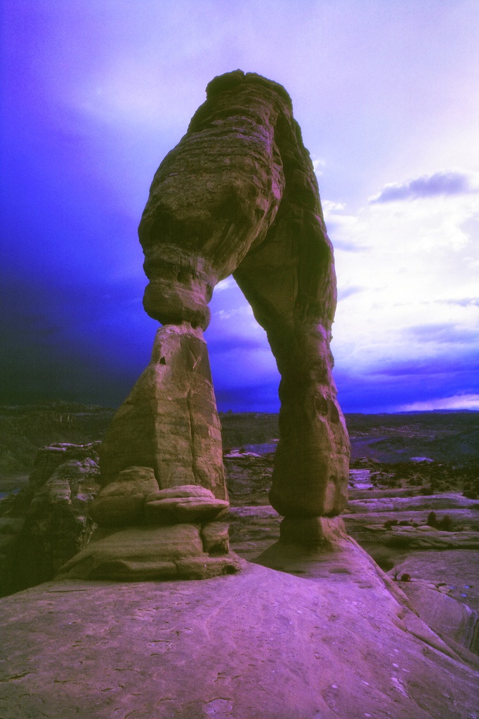 Delicate Arch by peterdegraaff