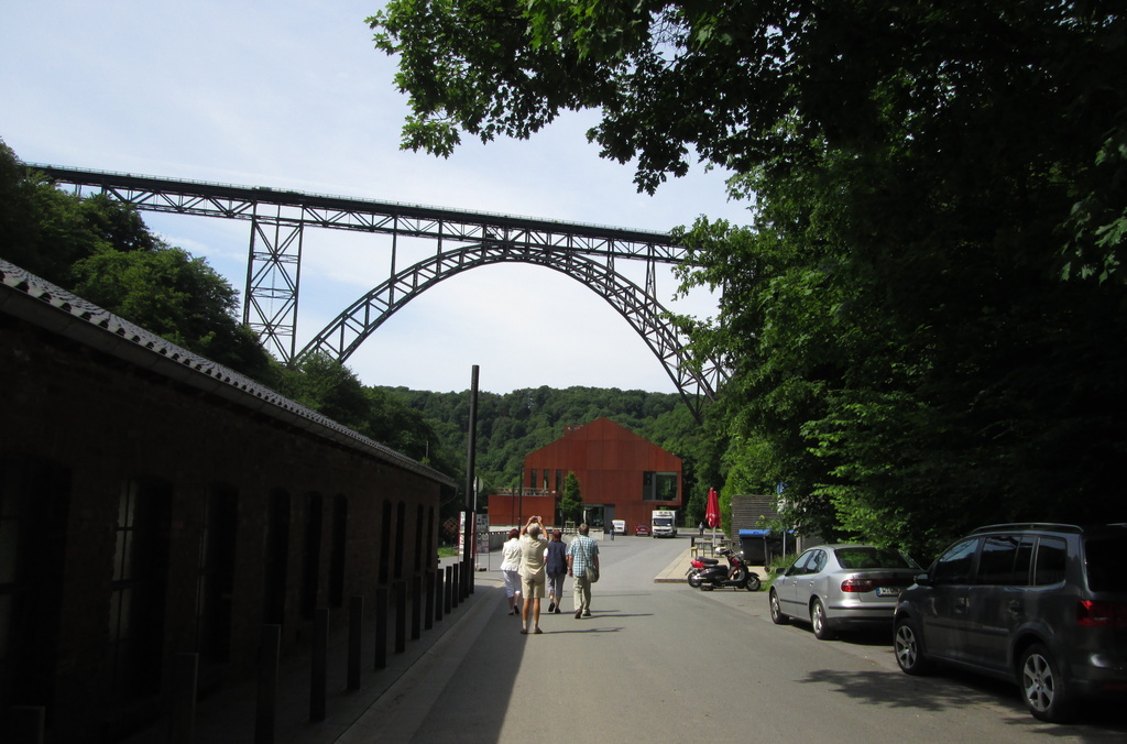 Remscheider Railroad Bridge by bruni