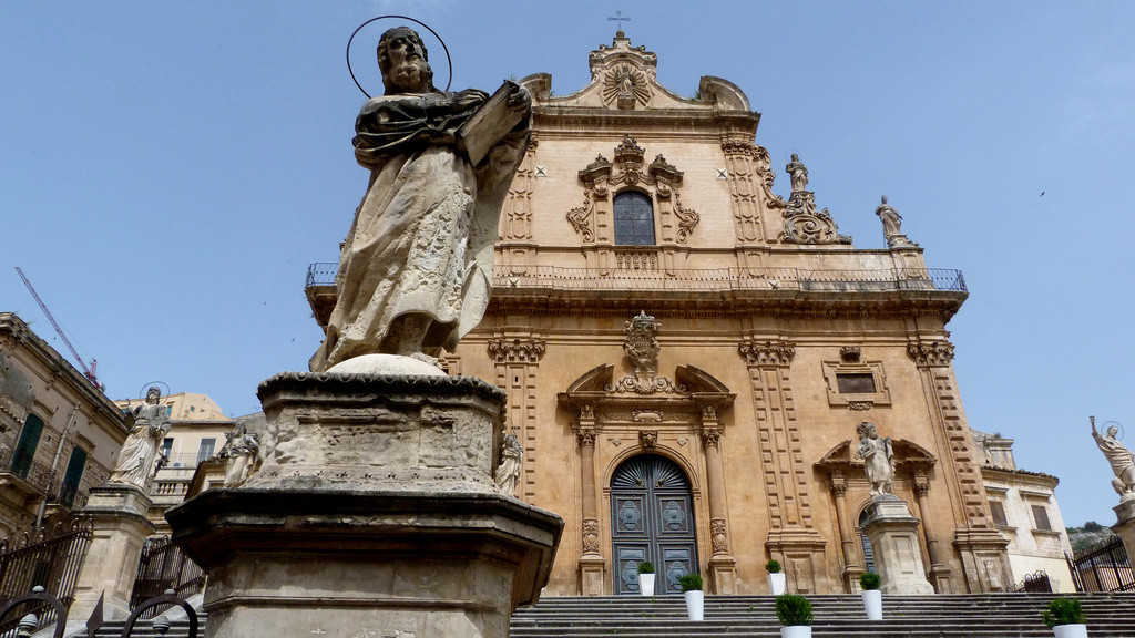 YET MORE CHURCHES – ST PETER’S CATHEDRAL, MODICA by sangwann
