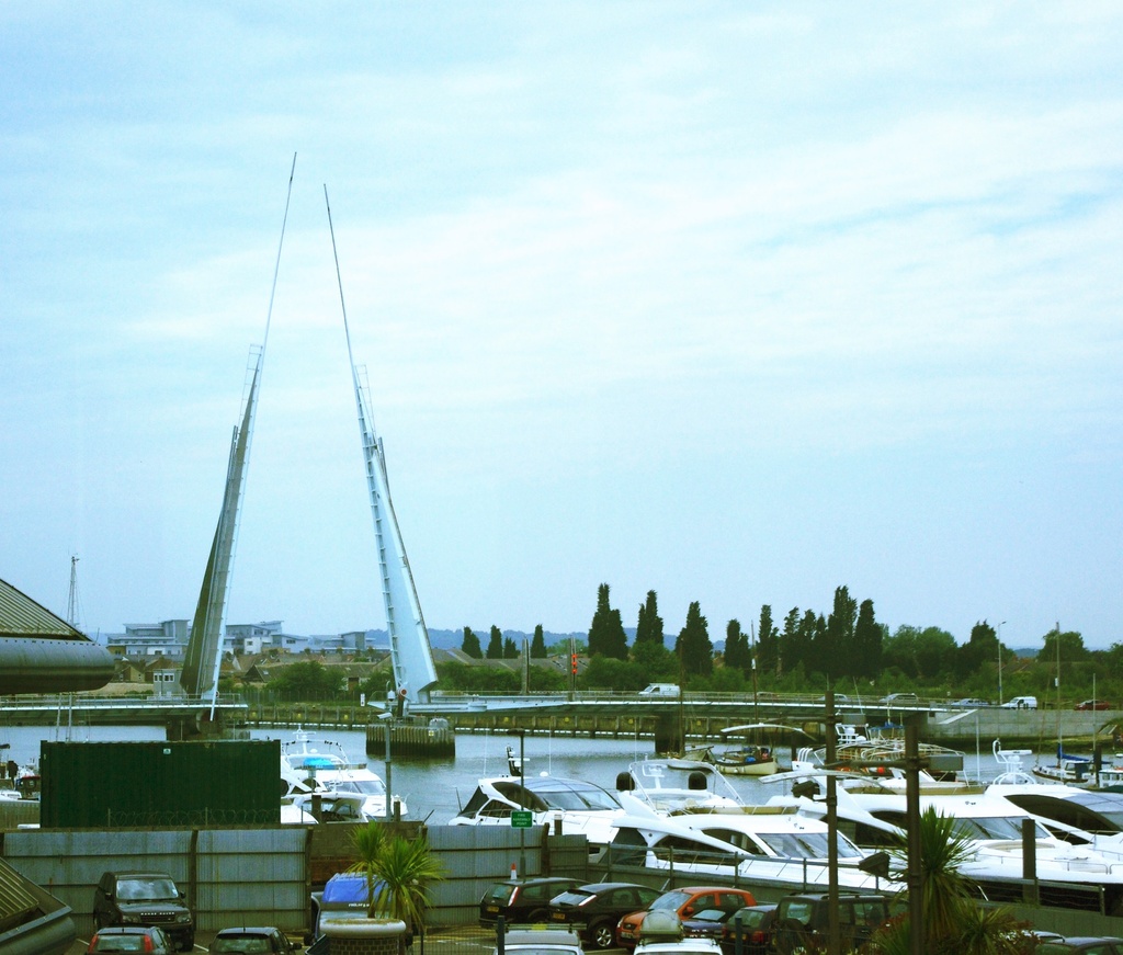 Twin Sails Bridge by karendalling
