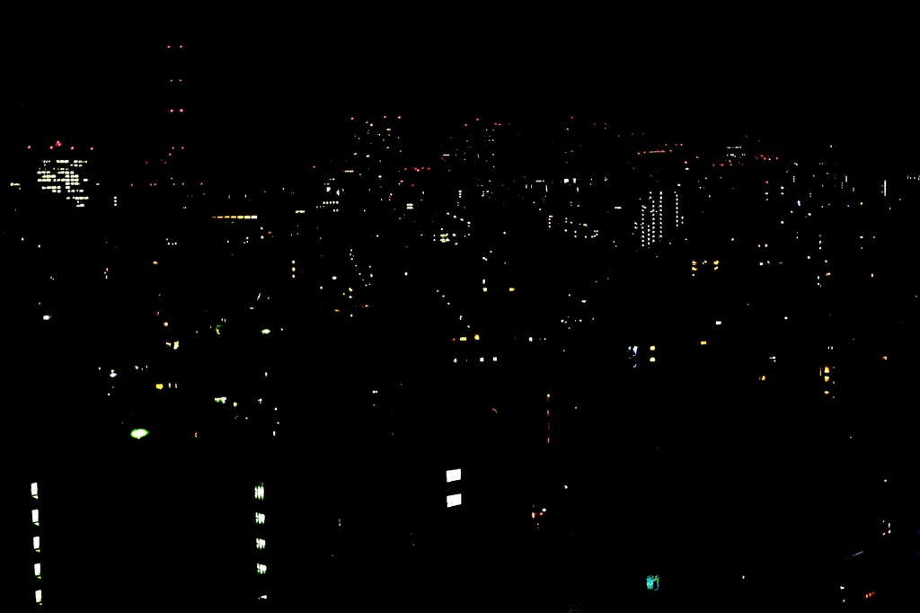 Tokyo Night Arrival by jyokota