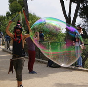 25th Jun 2013 - A character and a balloon at Parc Güell 