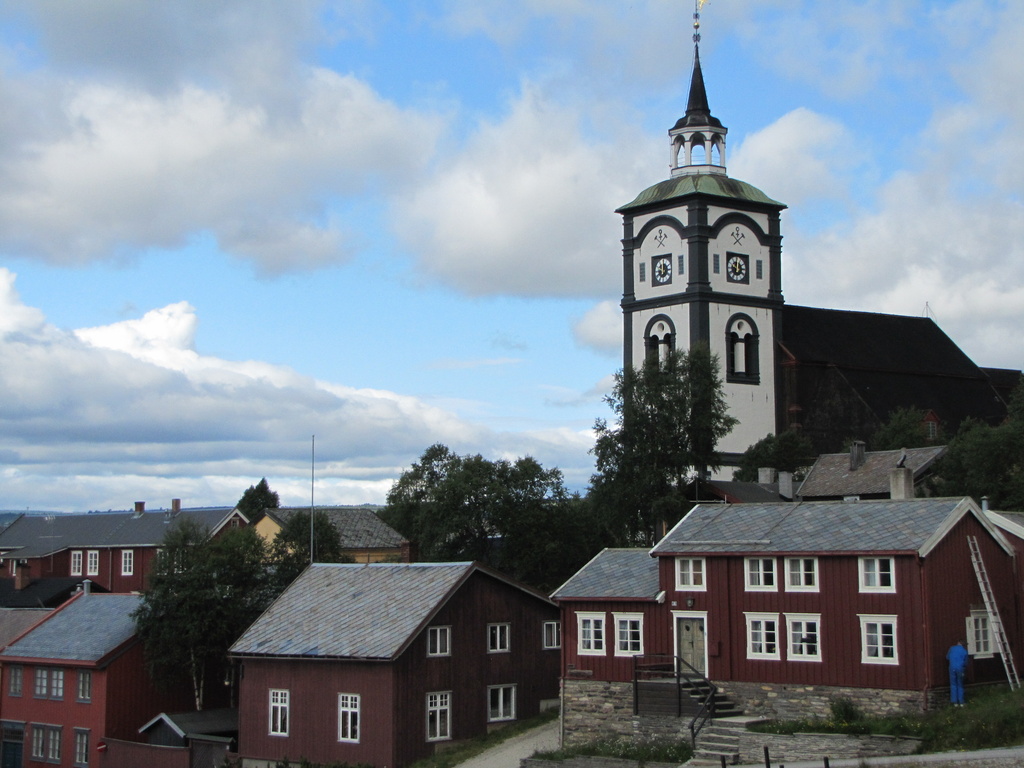 Church at Roros, Norway by busylady
