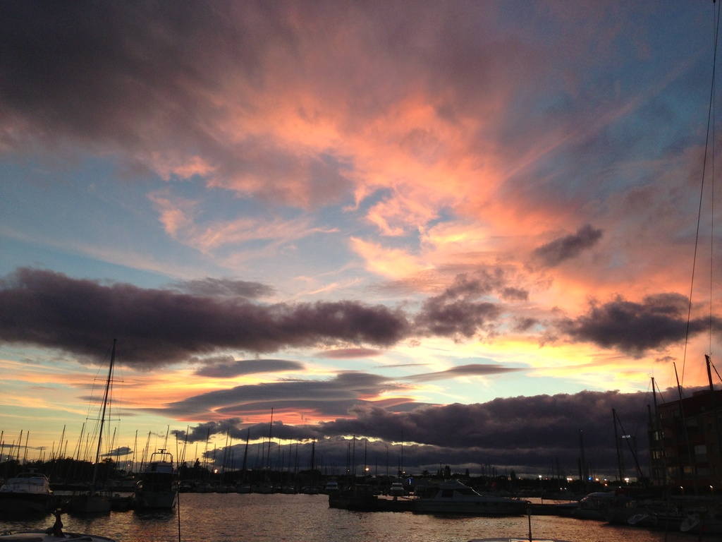 Sunset on the harbour by cocobella