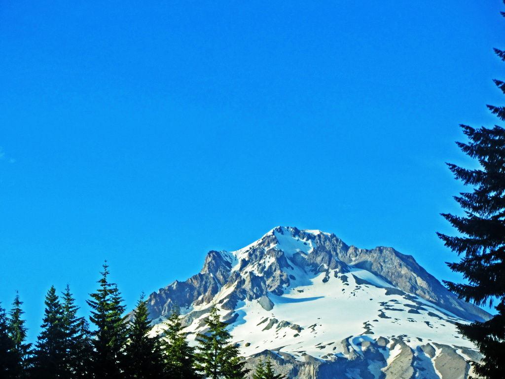 Mt Hood by hjbenson