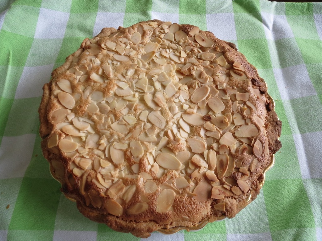 Homemade Bakewell tart by foxes37