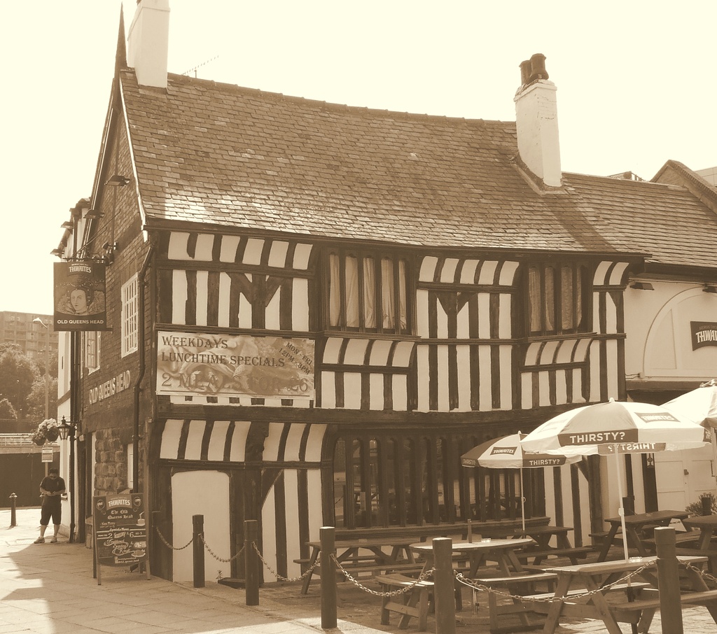 Old Queen's Head, Sheffield by fishers