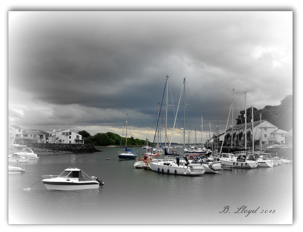 Boats-- at the quay in Porthmadog .N.Wales     (Boats--july 13 word ) by beryl