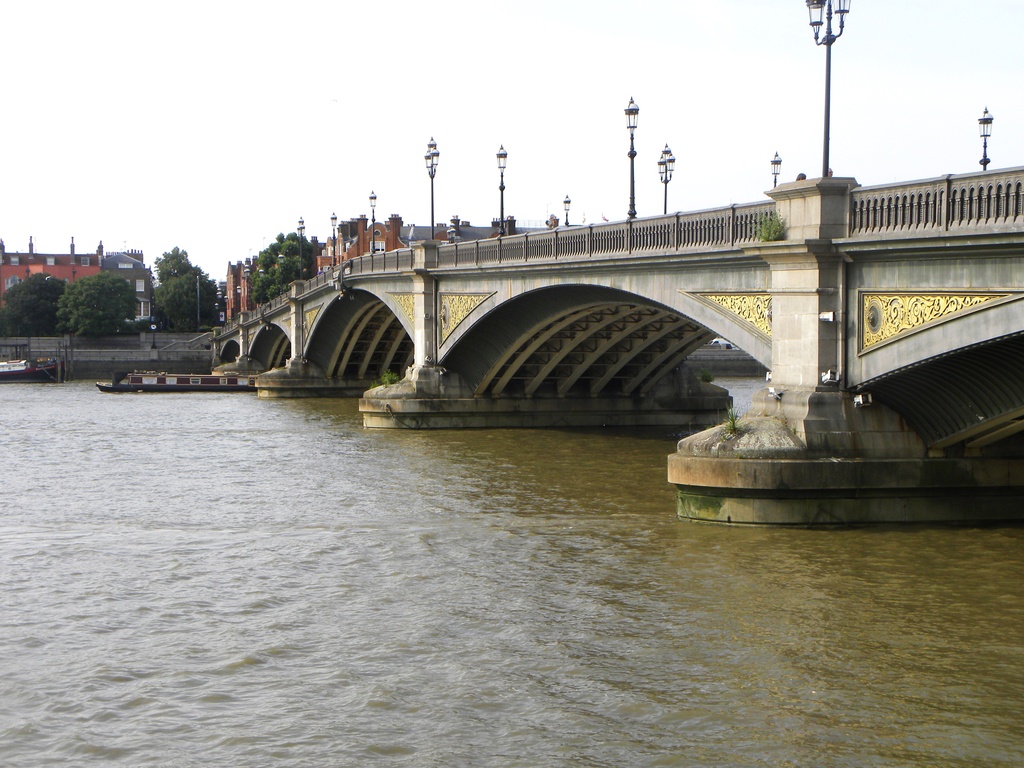 Battersea Bridge by oldjosh