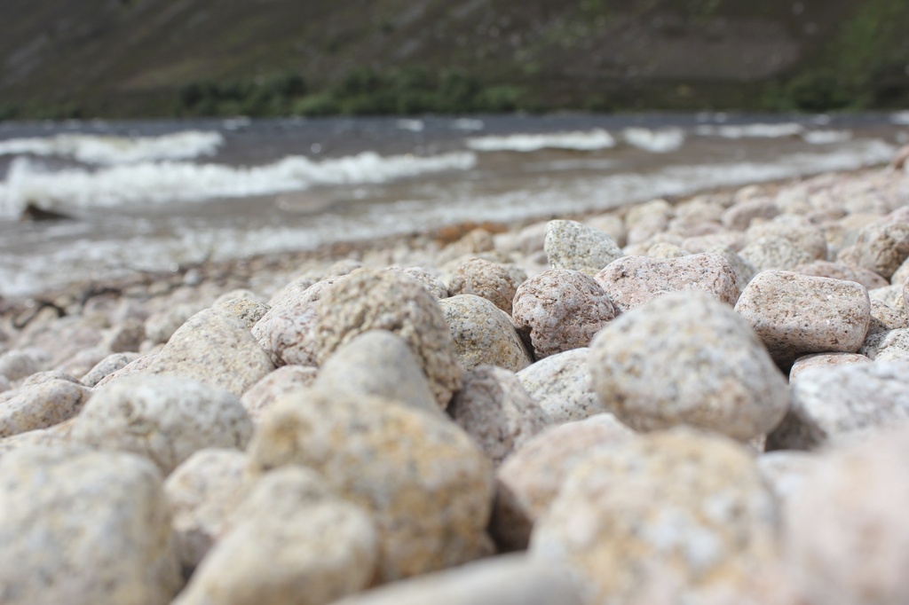Pebbles at Loch Muick by jamibann