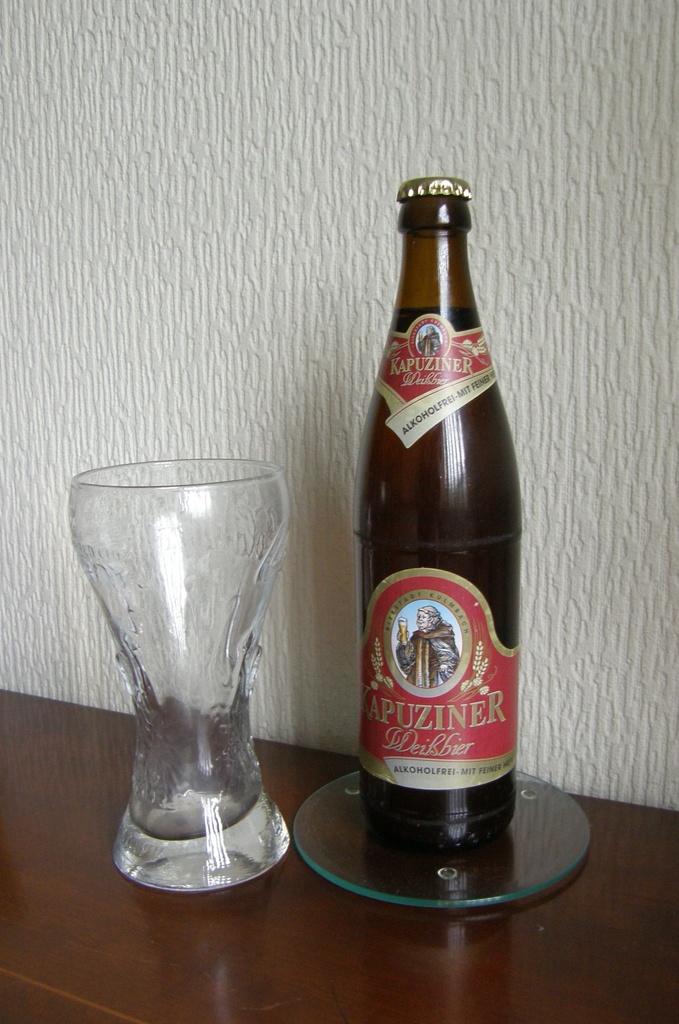 A Beer -- Cheers !! by beryl