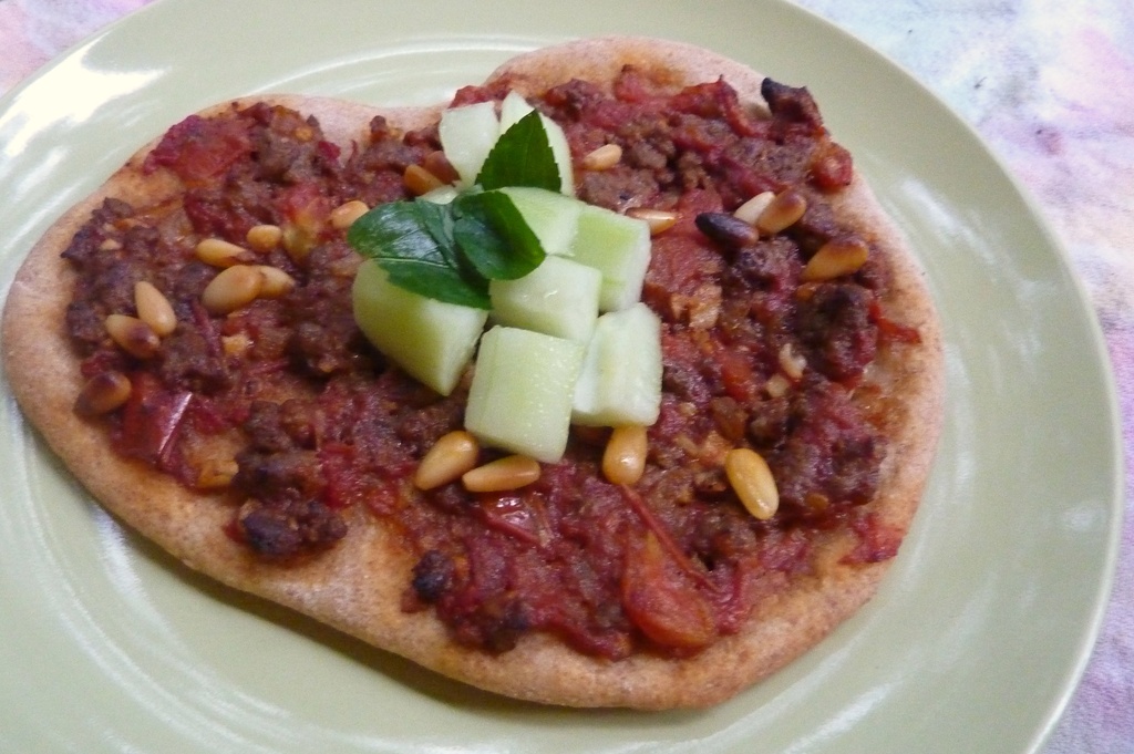 Eastern Mediterranean Pizza by margonaut