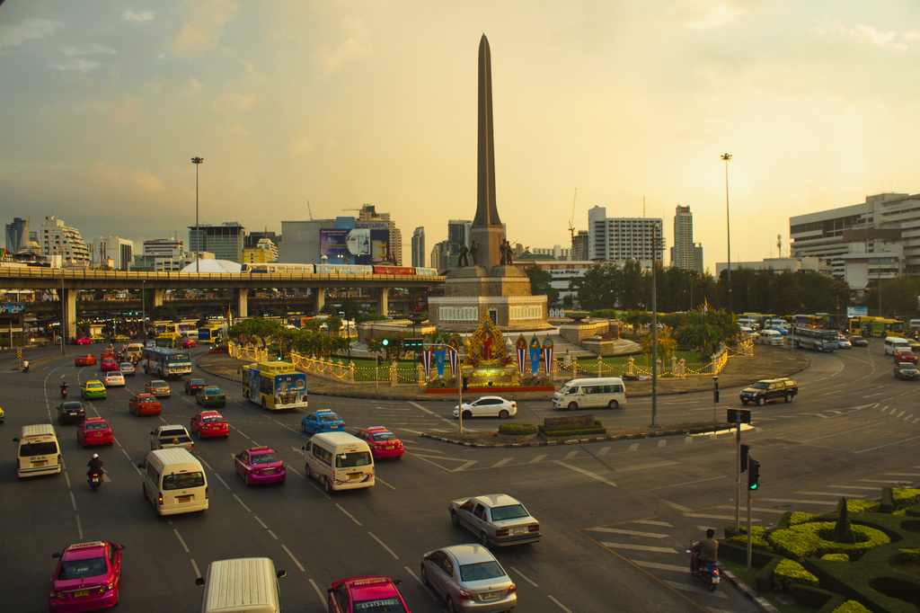 Victory Monument by lily