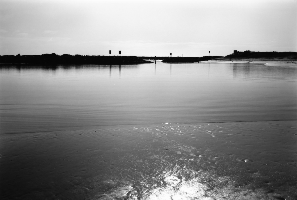 Reading the rays and ripples by peterdegraaff