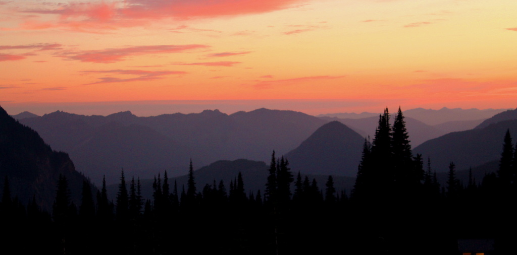 Sunset over Nisqually at Mt Rainier by jankoos