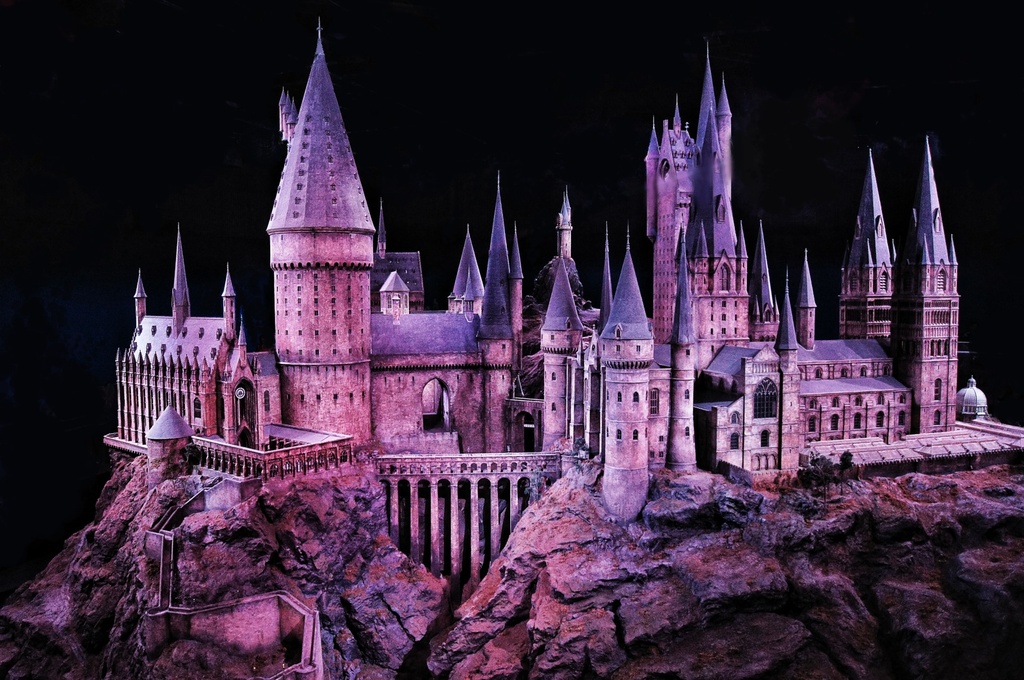 Hogwarts by jesperani
