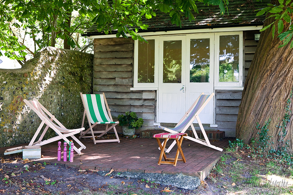 29.8.13 A Spot In The Shade by stoat