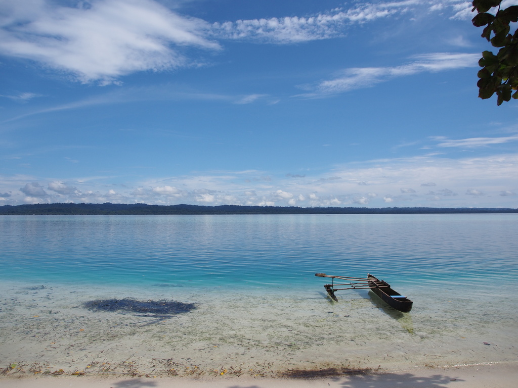 Big Ndrova Island, Manus Province, PNG by lbmcshutter