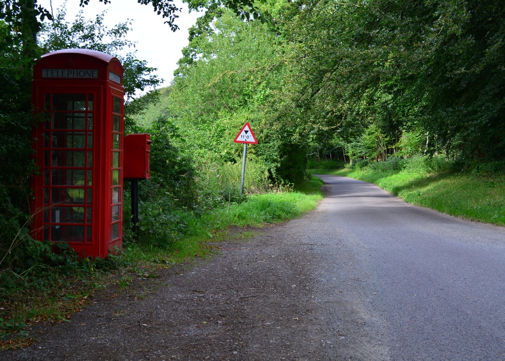 Red telephone box - 01-9 by barrowlane