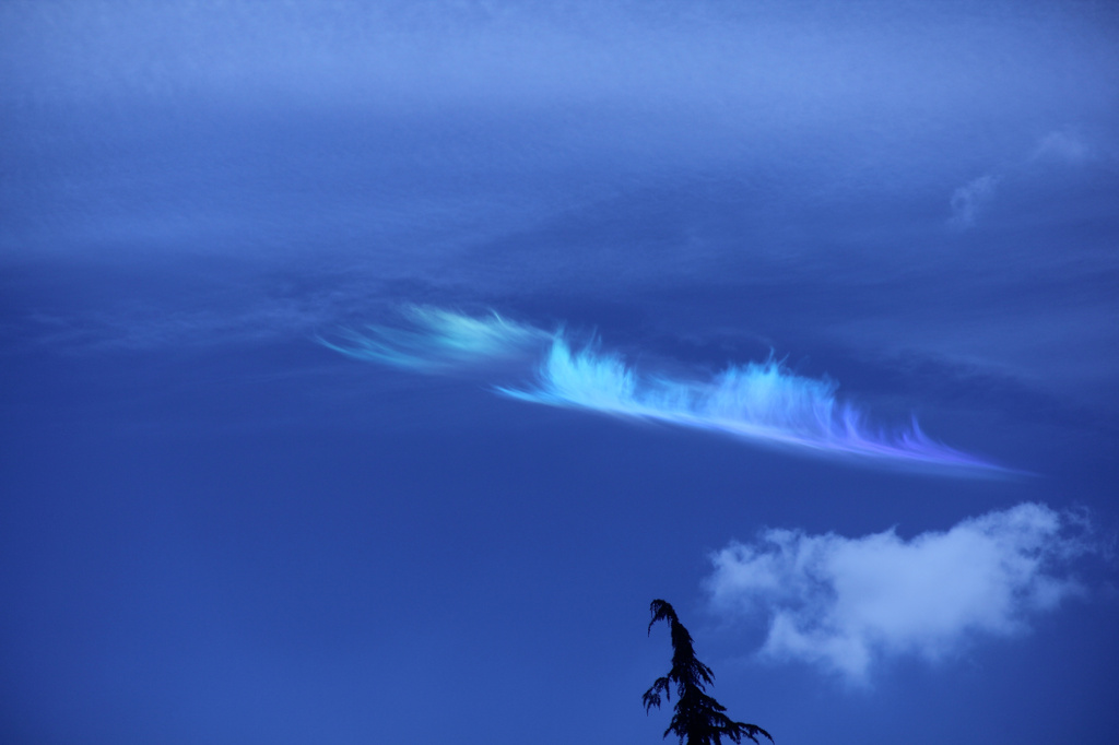 Cloud Rainbow by hjbenson