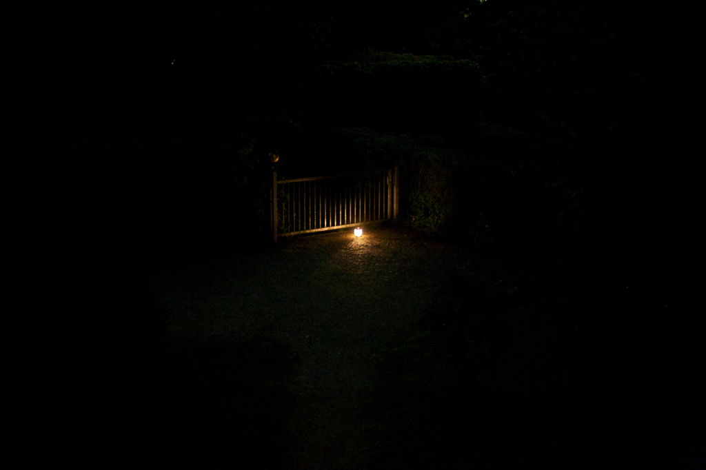 The lantern that greets me by jyokota