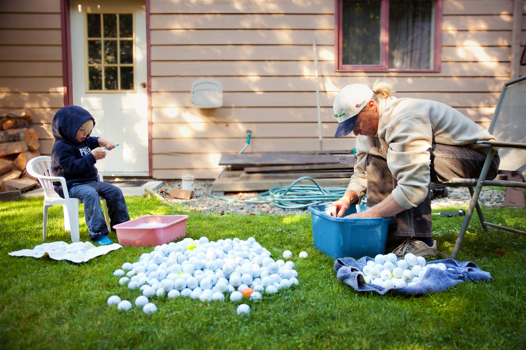 Cleaning golf balls by kiwichick
