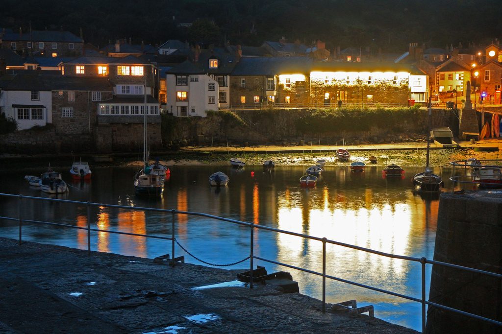 Mousehole by Night by shepherdmanswife