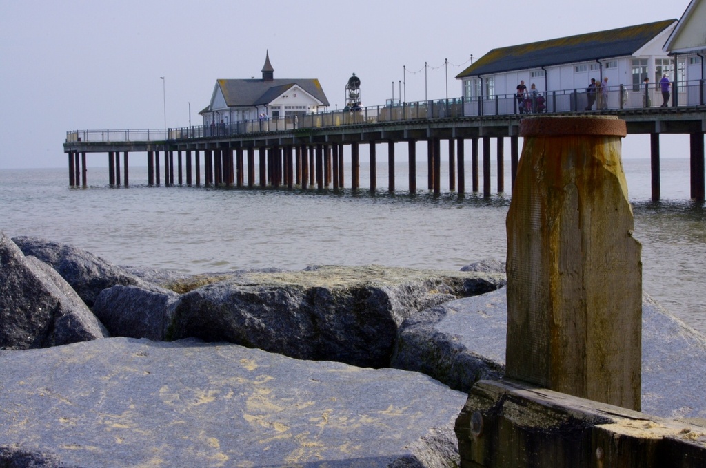 Southwold pier by karendalling