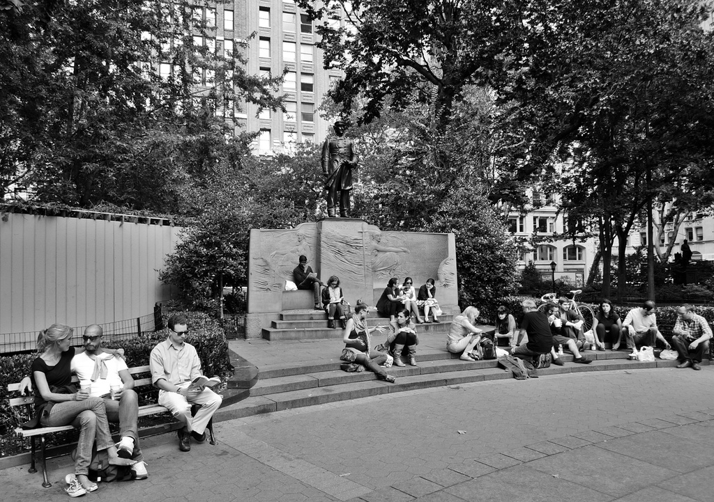 Non -VIP lunch in Madison Square Park  by soboy5
