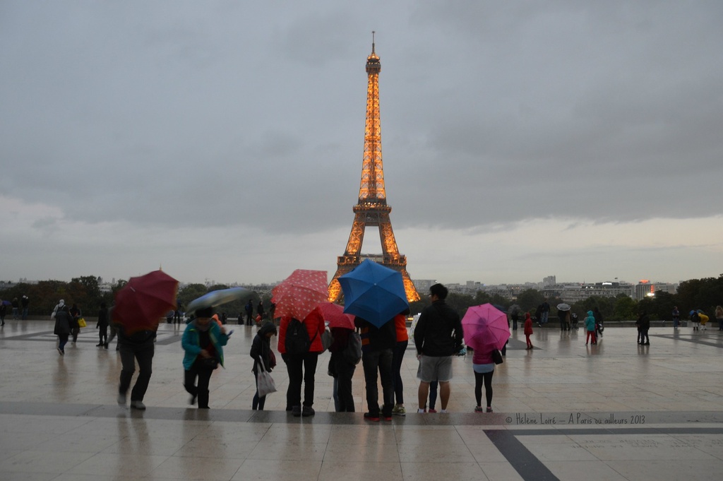 Rainy day at the Eiffel Tower by parisouailleurs
