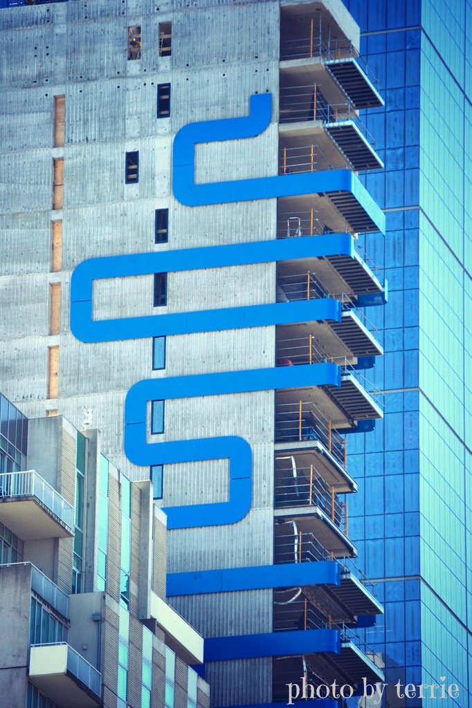 Blue Architecture by teodw