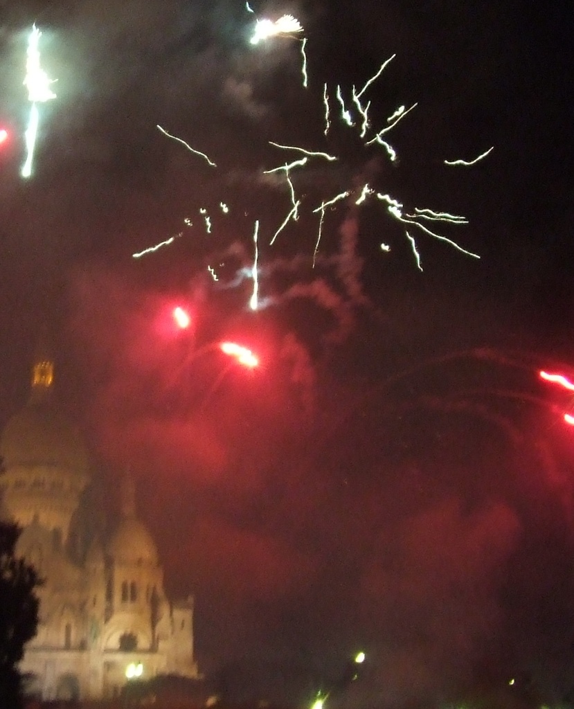 Fireworks round the Sacré Coeur by fishers