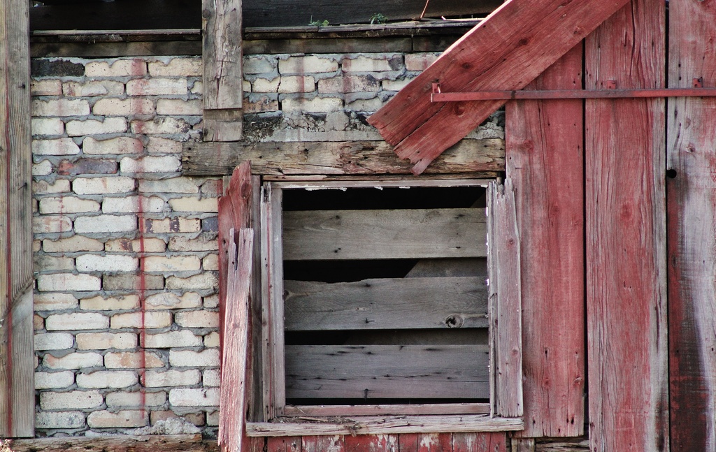 Shuttered view by edorreandresen