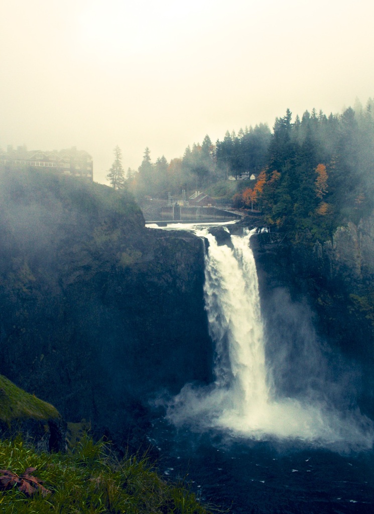Snoqualmie Falls by tina_mac