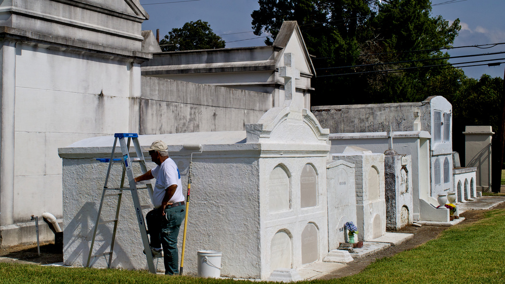 Painting the tombs by eudora