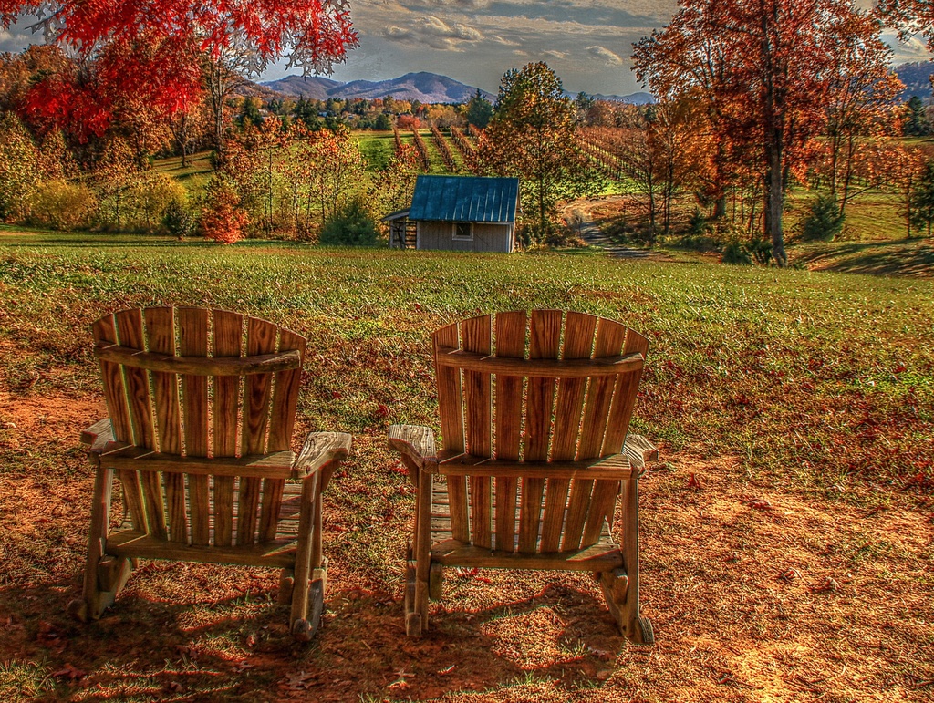 Empty Chairs by sbolden