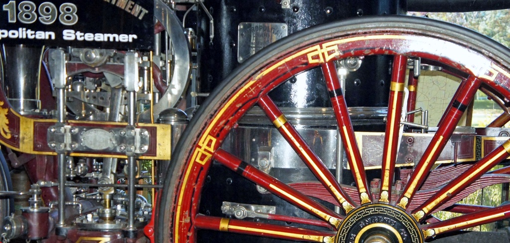1898 fire engine.  by dmdfday