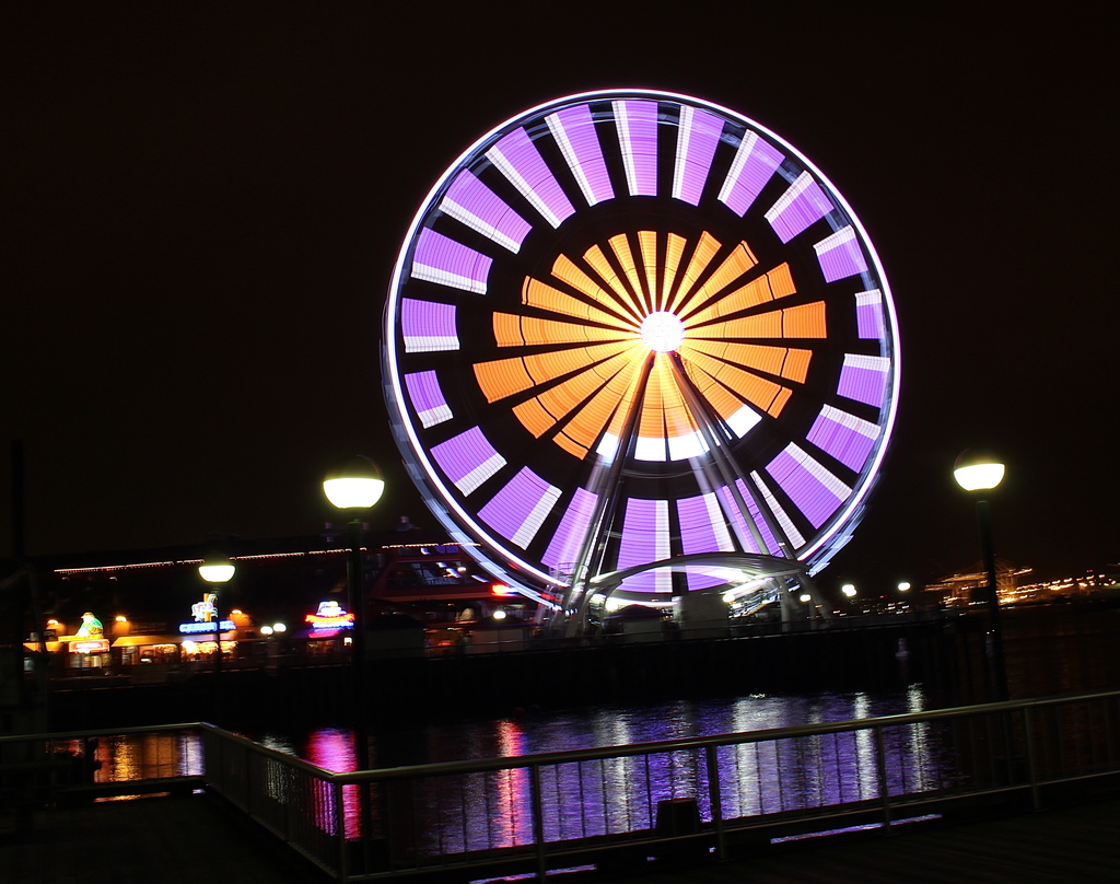 Seattle's Big Wheel and Small Eye by princessleia